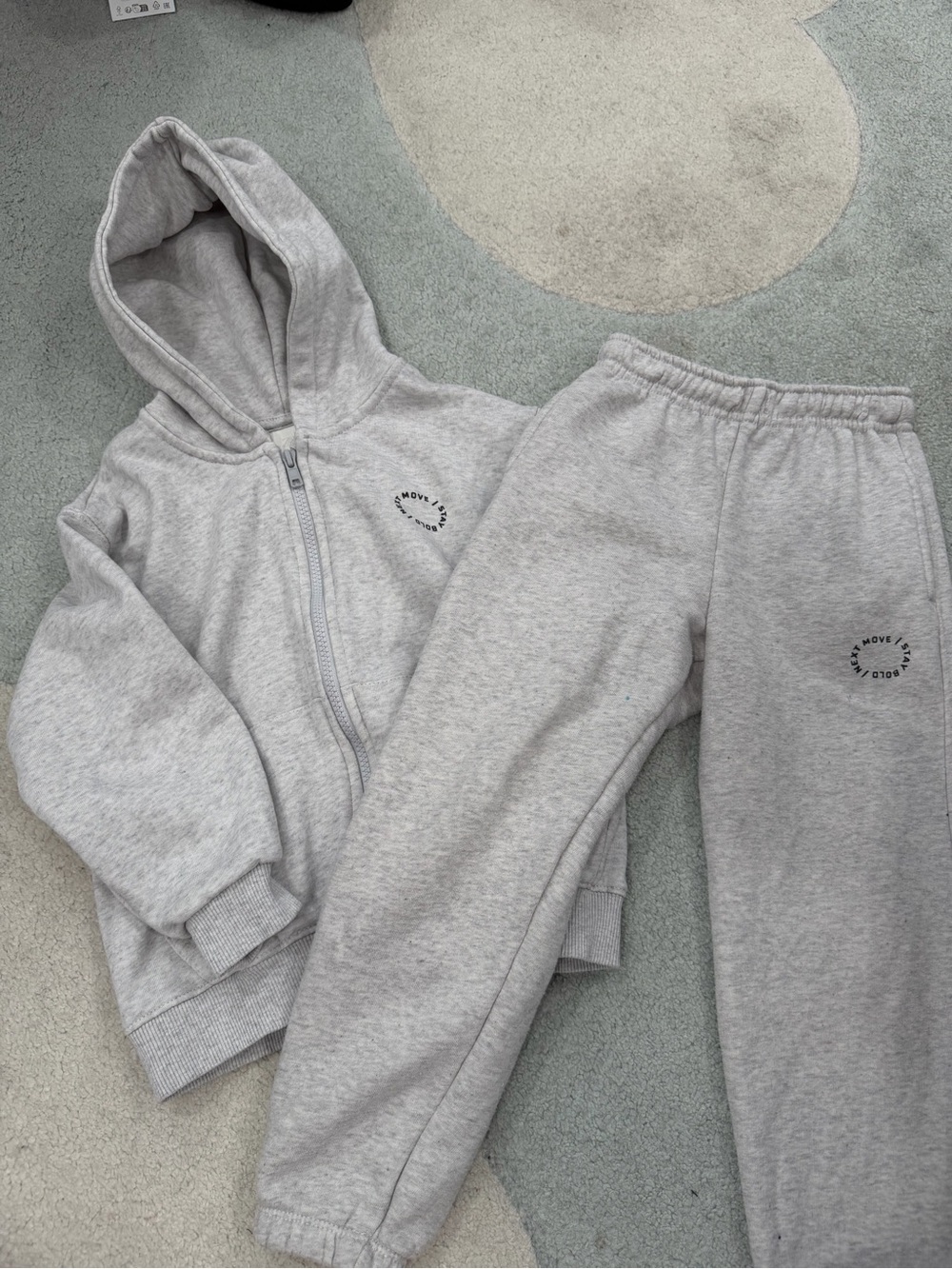 Zara Toddler 5T Gray Hooded Zip Sweatshirt & Jogger Set